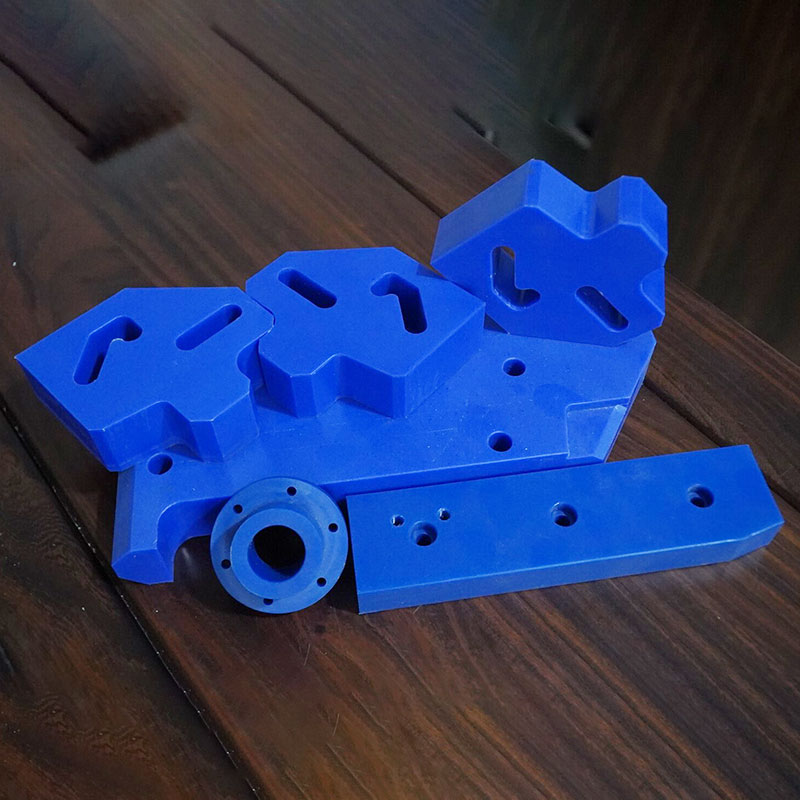 Peças Fabricadas em Polimetileno Polymethylene Fabricated Parts