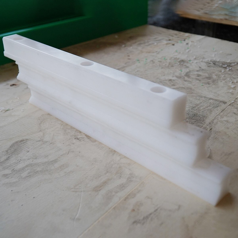 Peça maquinada em UHMWPE